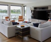 10_NorthArchBay_GreatRoom